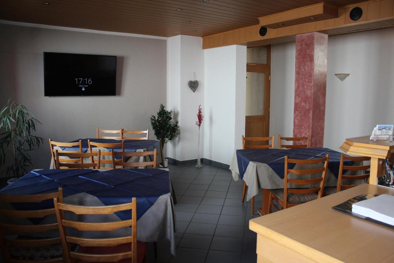 Hotel Garni Pension Ruth Mutterstadt Eksteriør billede